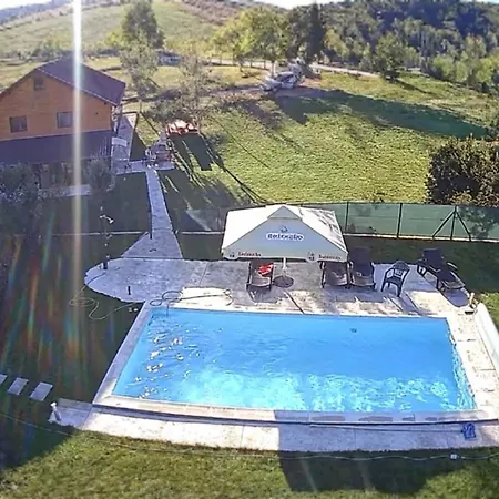 Arden House - Mountain Escape With Pool Nyaraló *