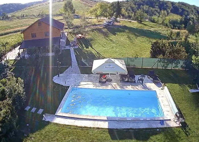 Arden House - Mountain Escape With Pool Nyaraló *