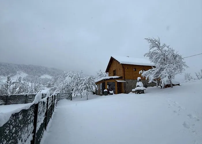 Arden House - Mountain Escape With Pool Nyaraló