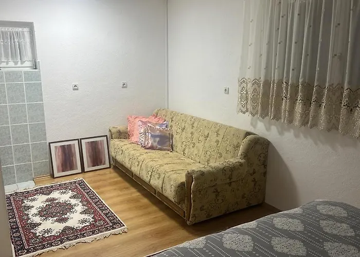 Arden House - Mountain Escape With Pool Nyaraló Mali Radic